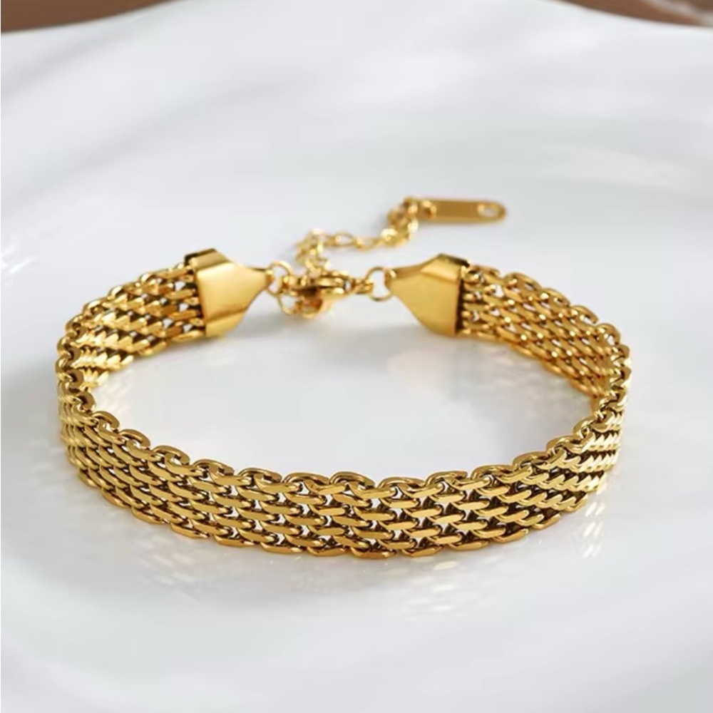 18k over stainless new Elegant Gold Chain Bracelet